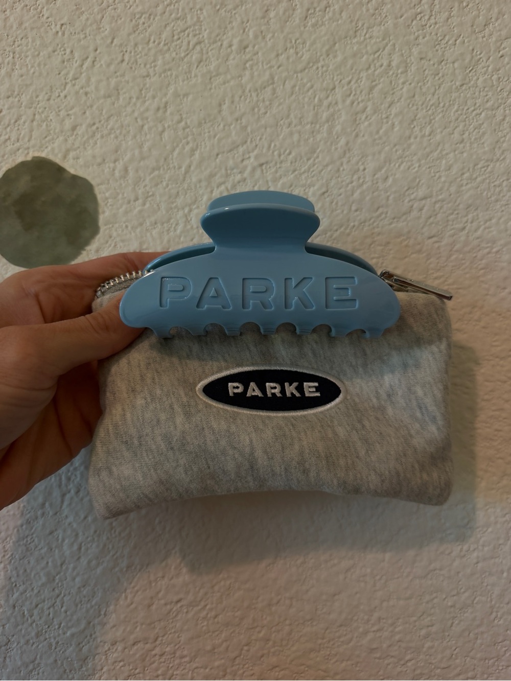 PARKE Carolina Blue Claw Clip